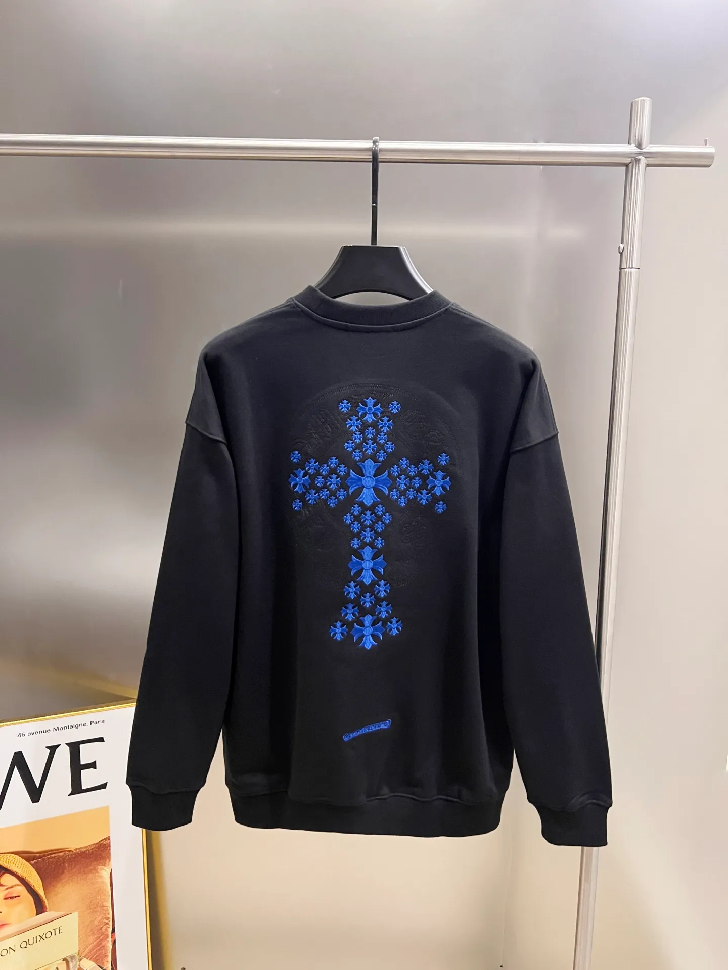 🅿️290 CH Crow 2025 autumn and winter new round neck long-sleeved sweatshirt, horseshoe Sanskrit letters + cross three-dimensional embroidery process, the real thing is great🔥Same style for men and women, loose version, size S M L XL XXL five sizes black white